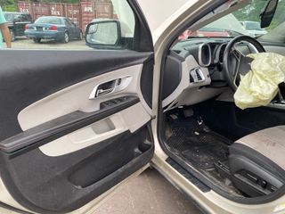 2014 Chevrolet Equinox LT - Driver's Front Door Image